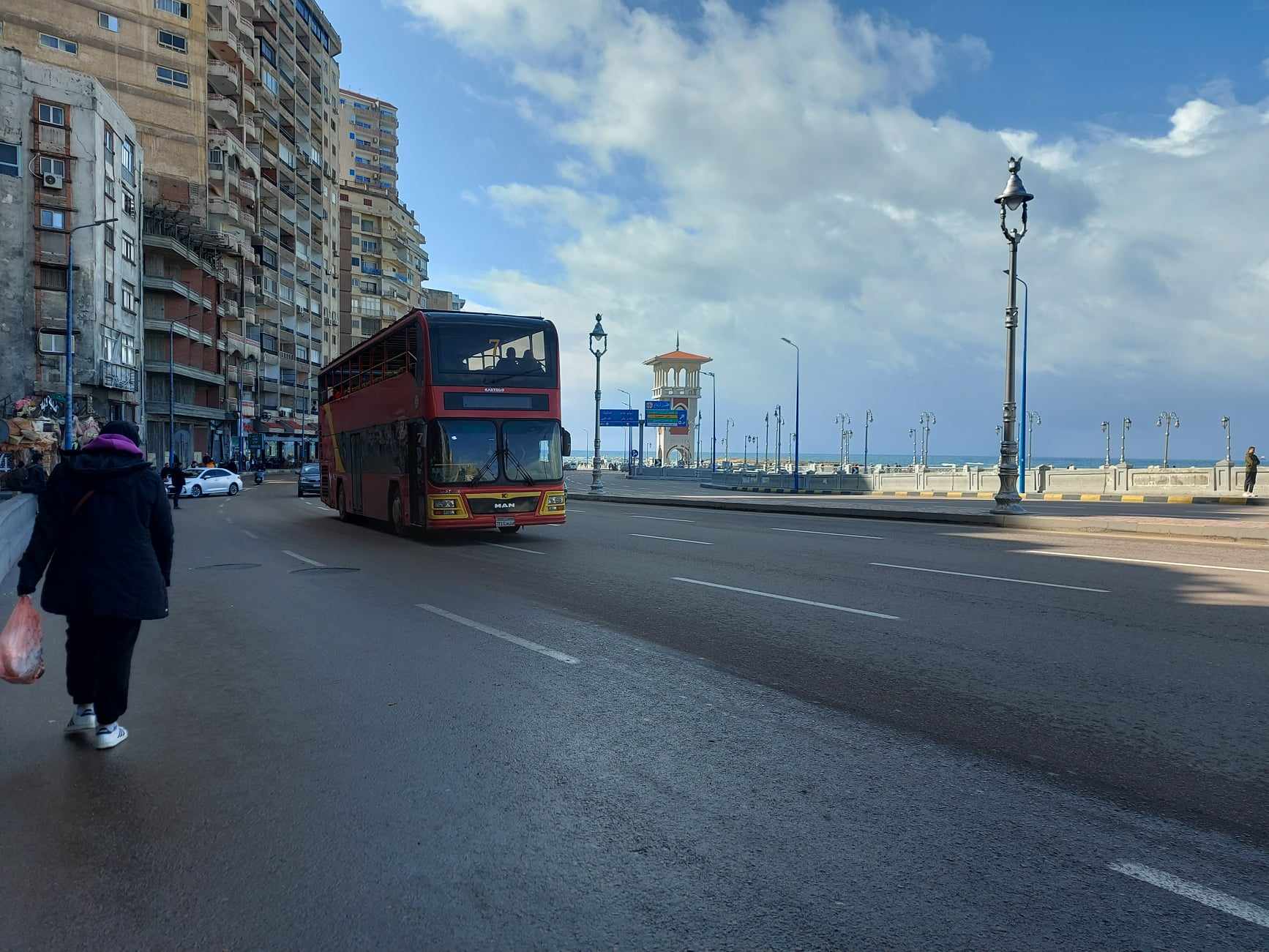 الاتوبيس السياحى 6 الاتوبيس السياحى 6