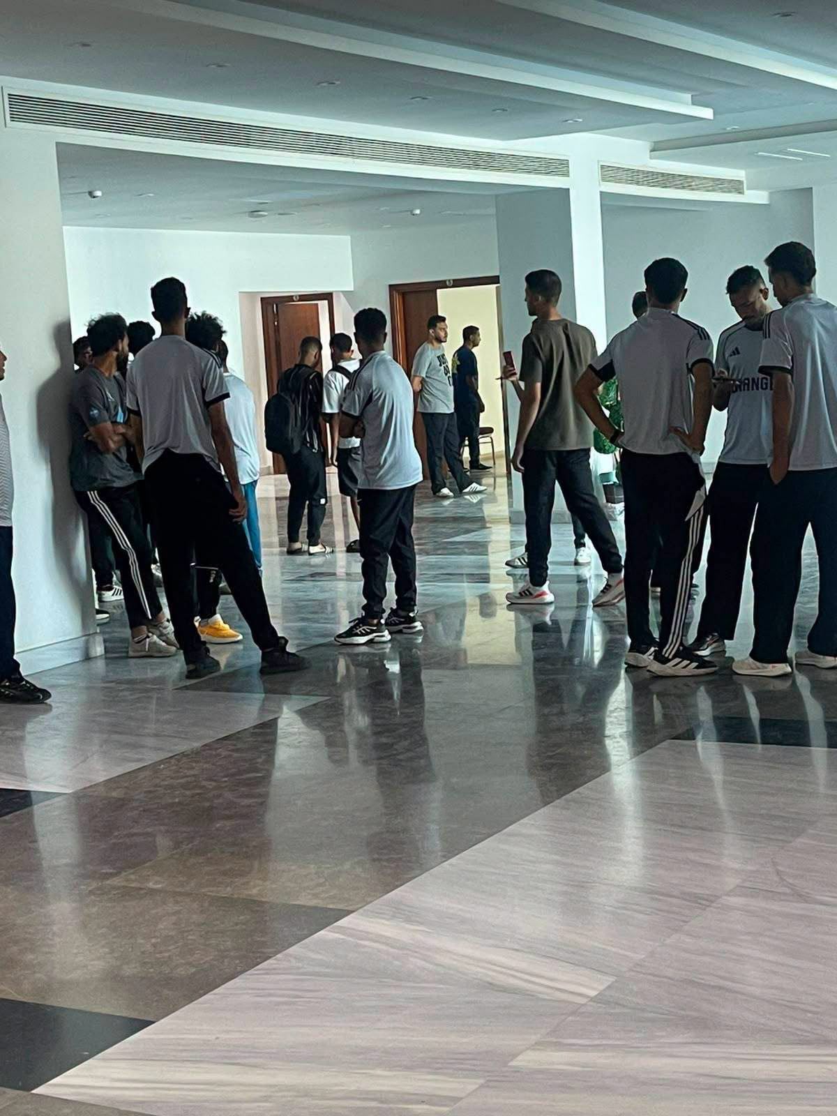 لاعبي اورانج باتحاد الكرة