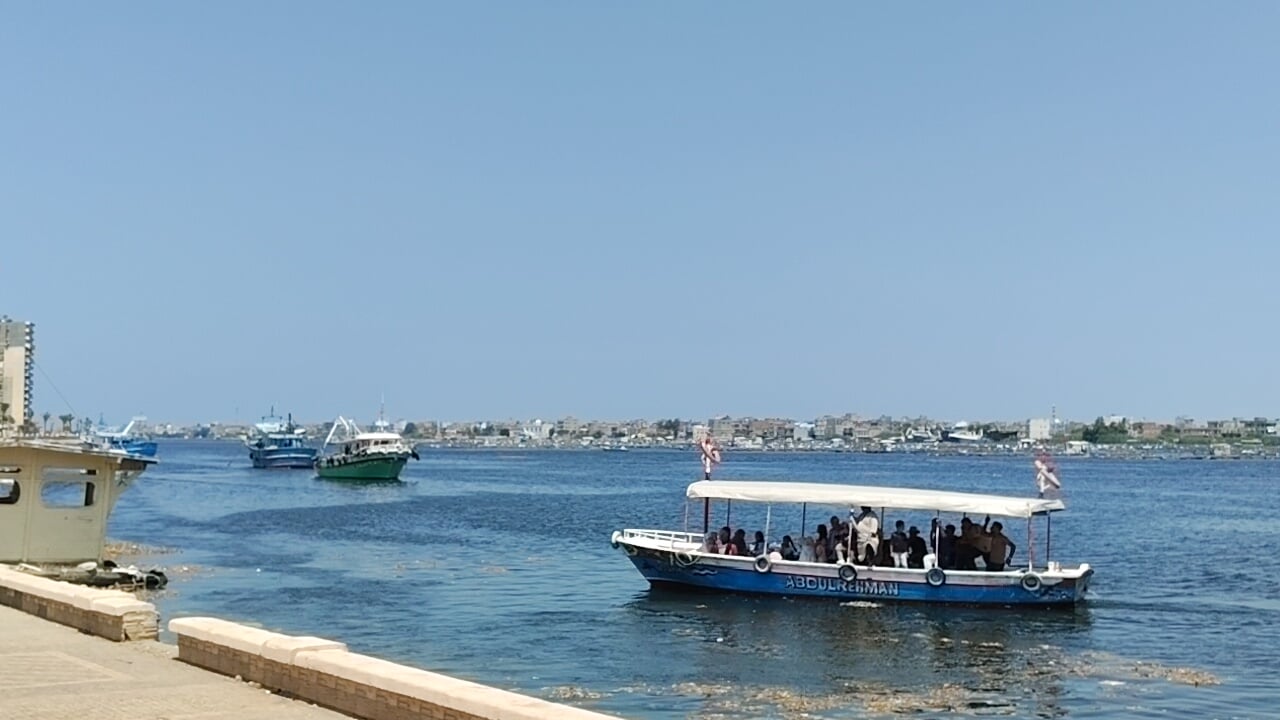 نهر النيل بمدينة رشيد نهر النيل بمدينة رشيد
