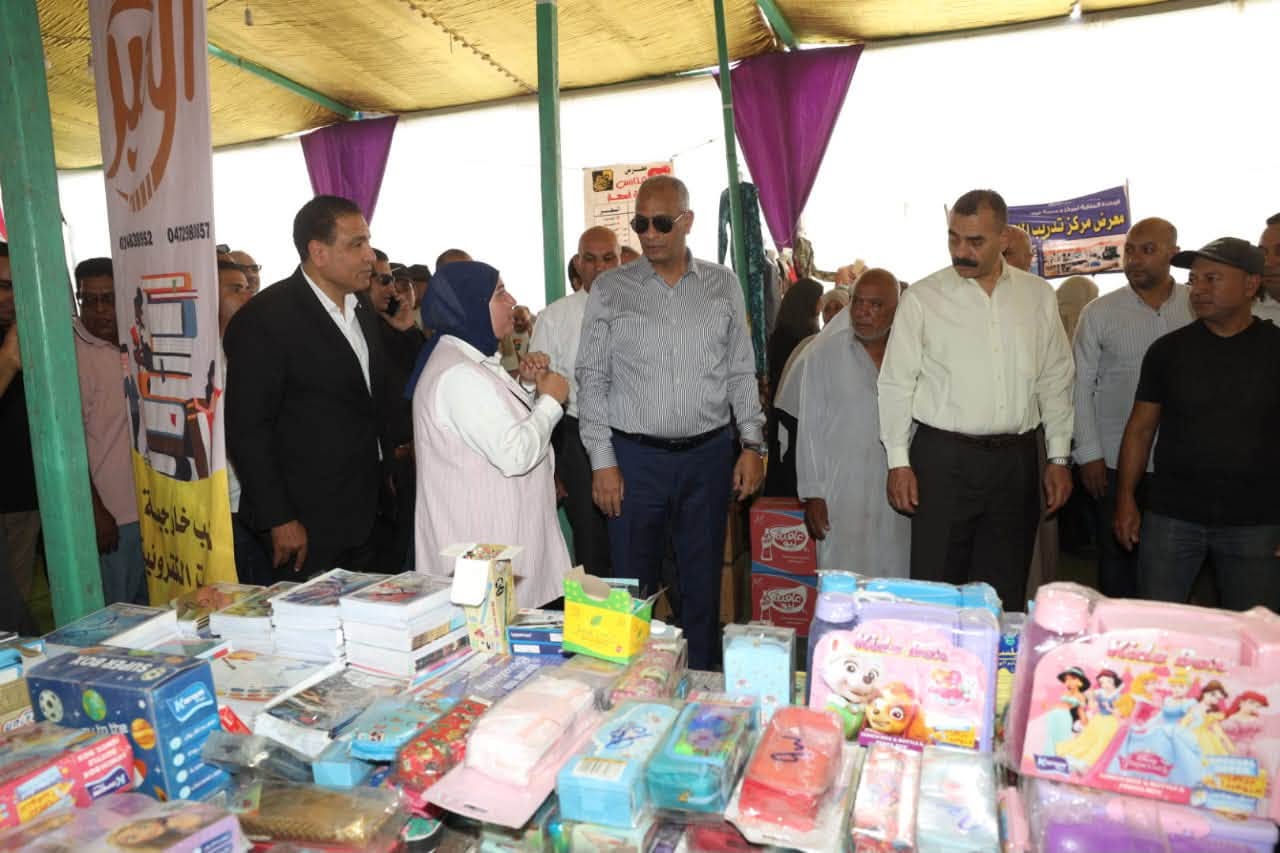 تنوع مستلزمات المدارس بمعرض أهلا مدارس بفوه تنوع مستلزمات المدارس بمعرض أهلا مدارس بفوه