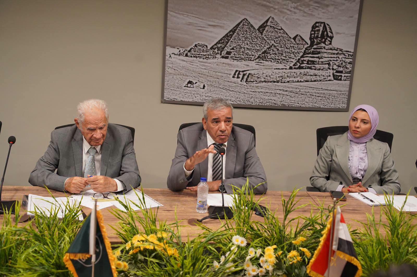 ندوة لحزب الوعى (2)