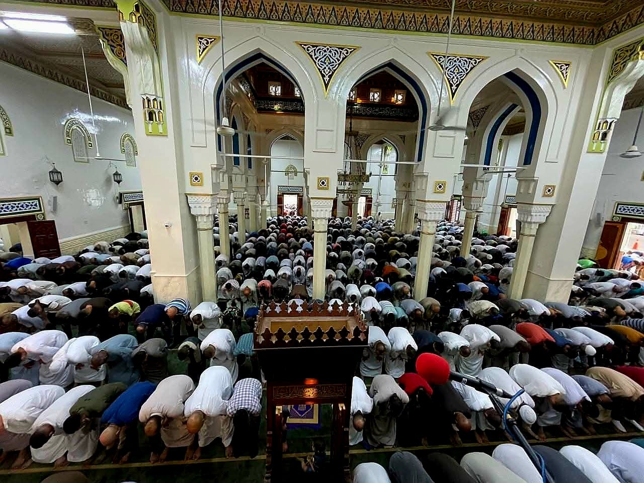 صلاة جمعة بمسجد ناصر صلاة جمعة بمسجد ناصر