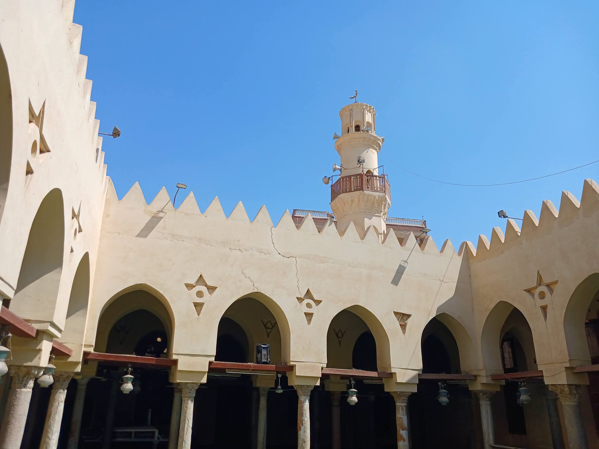 مأذنة المسجد مأذنة المسجد