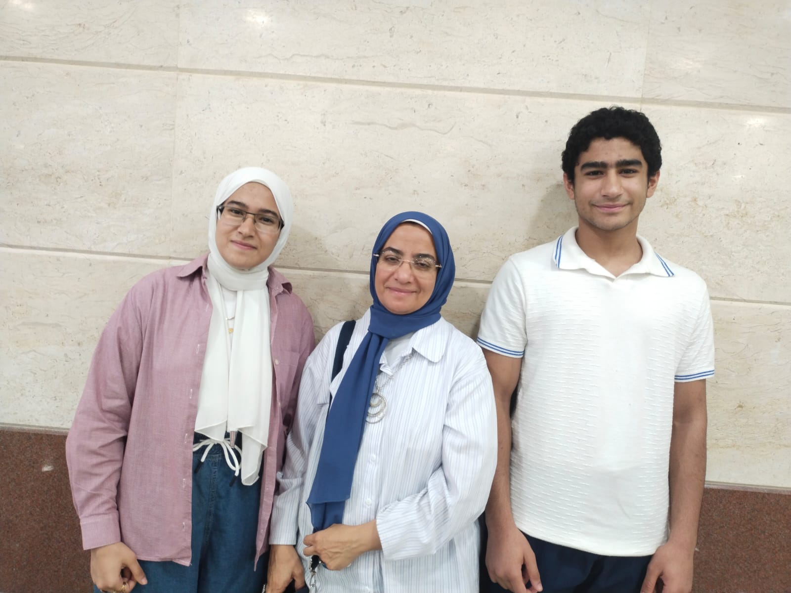 فرحة التفوق بالثانوية العامة فرحة التفوق بالثانوية العامة