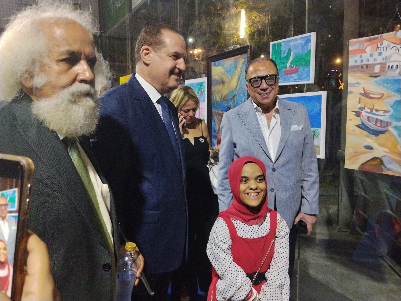 معرض ضفاف النيل للفن التشكيلي معرض ضفاف النيل للفن التشكيلي