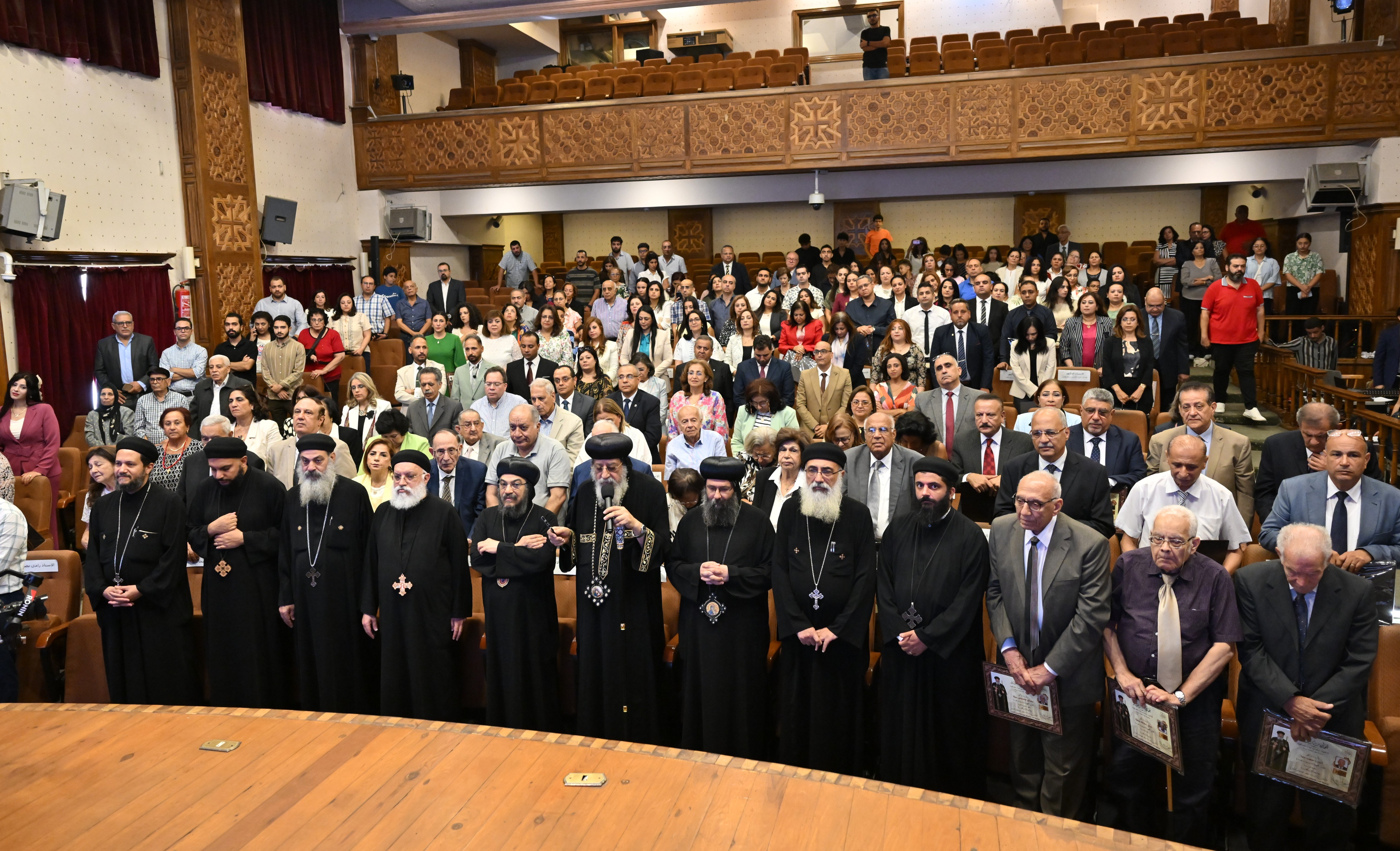 البابا تواضروس يلتقى أساتذة جامعة الإسكندرية  (3)