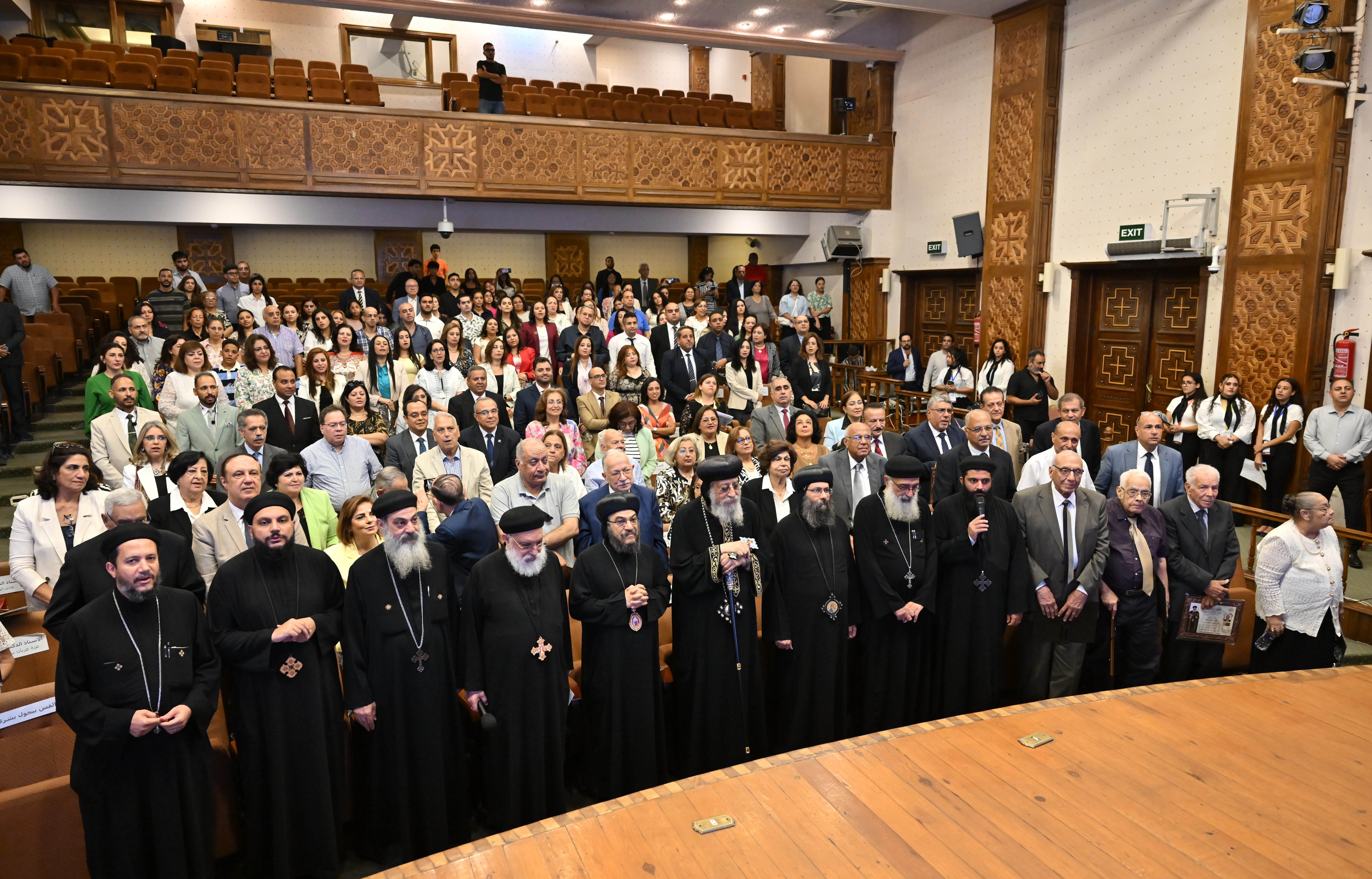 البابا تواضروس يلتقى أساتذة جامعة الإسكندرية  (2)