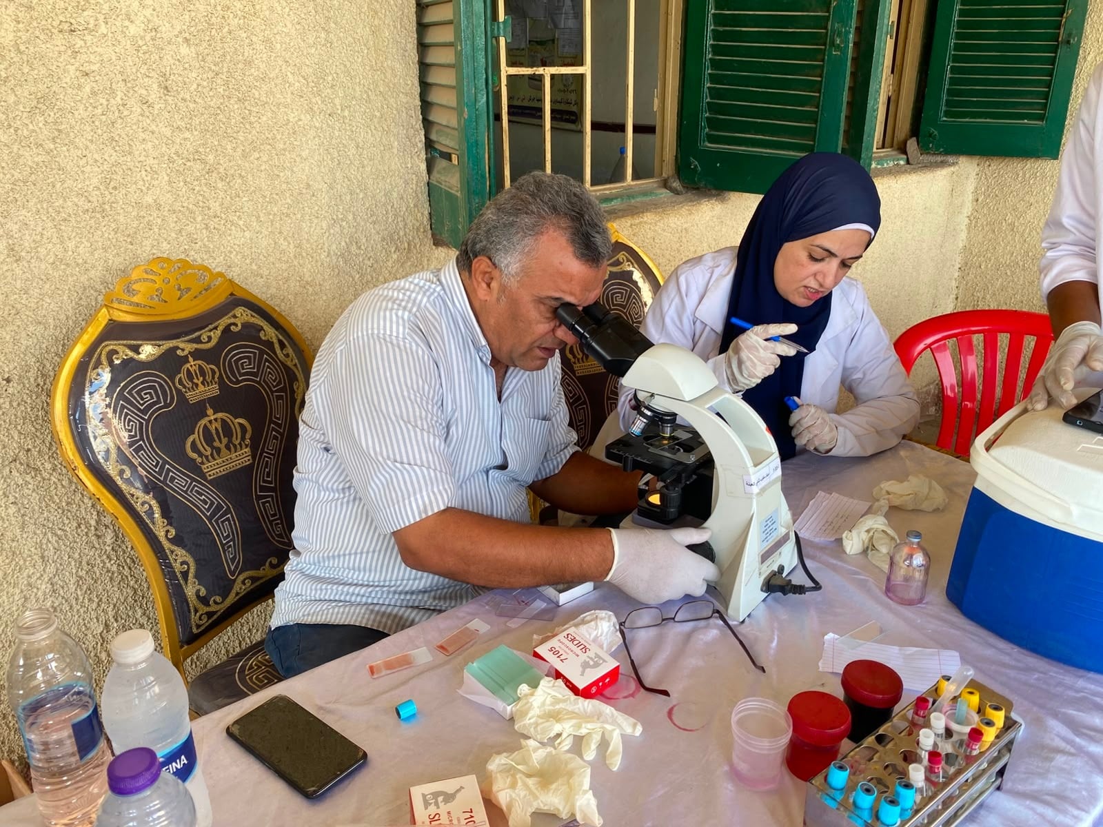 إجراء التحاليل اللازمة إجراء التحاليل اللازمة