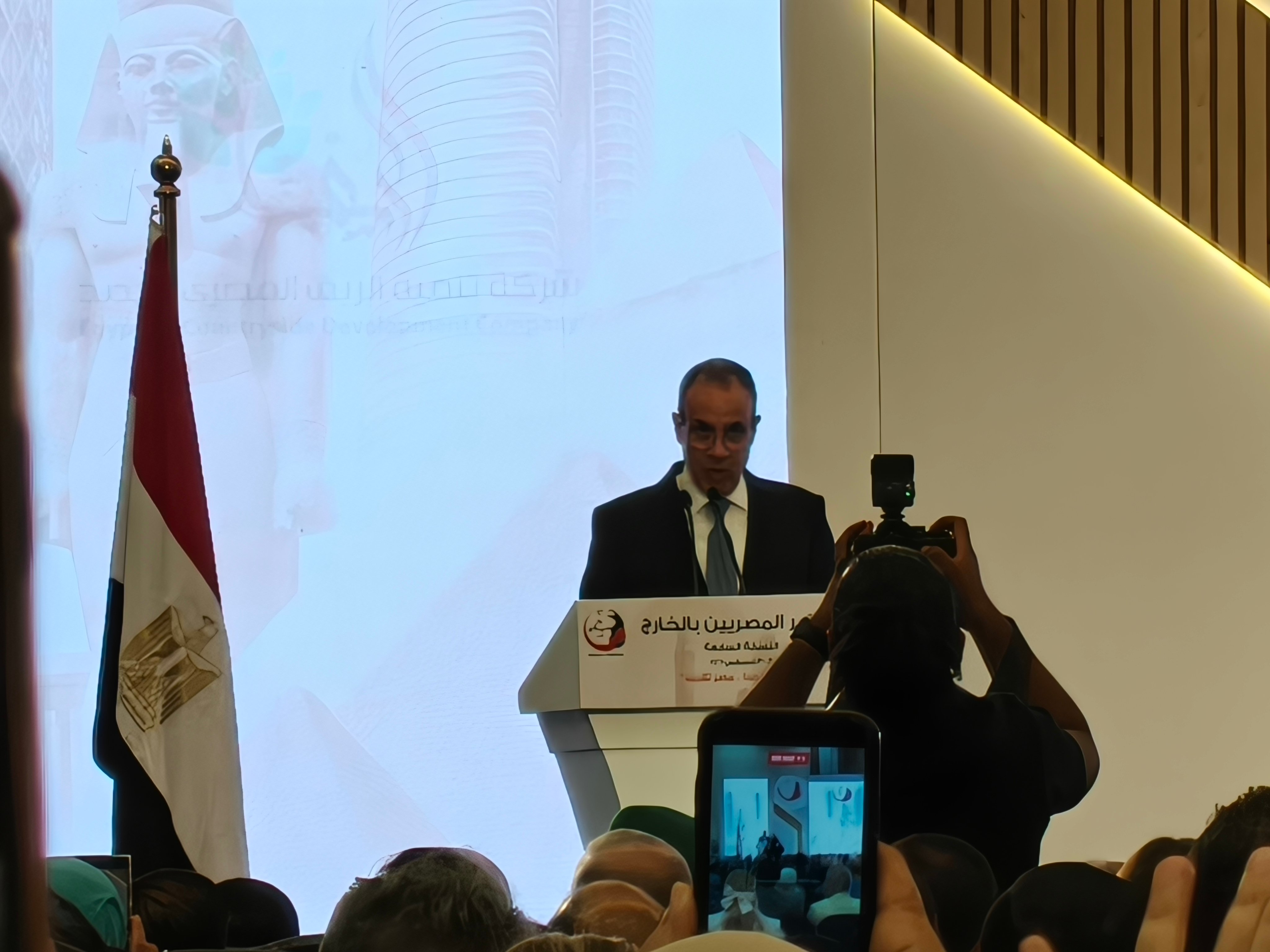 وزير الخارجية يلقي كلمة وزير الخارجية يلقي كلمة