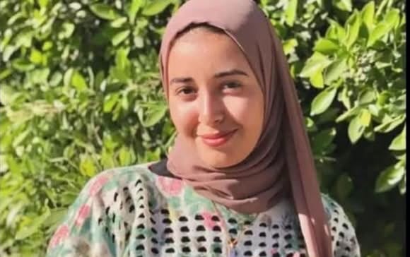  الطالبة رنا ناصر الخطيب (1)
