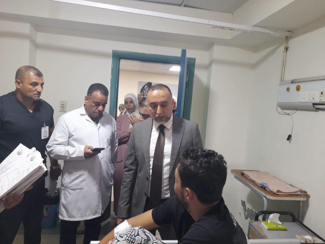 اثناء جولة تفقدية بمستشفي العريش العام
