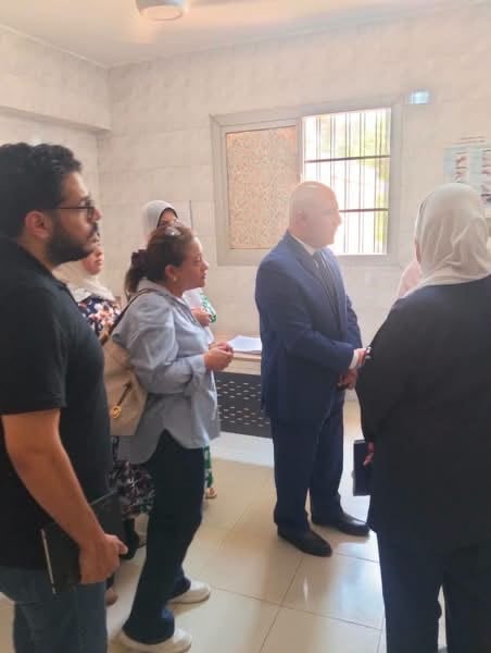 وكيل صحة الجيزة يتفقد وحدة نكلا لمتابعة انتظام العمل (2)