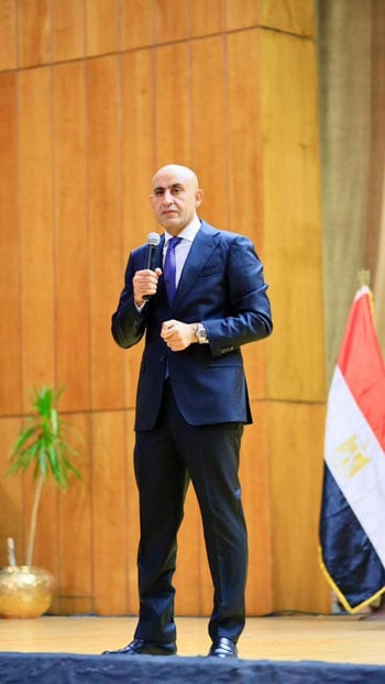 محمد عبد الليطف - وزير التربية والتعليم (4)