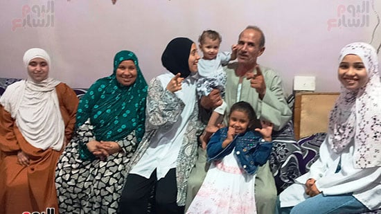 سارة-واسرتها