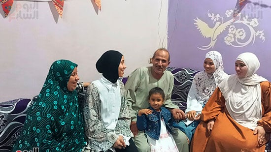 فرحة-اسرة-سارة-
