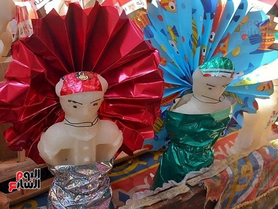 عرائس معروضة للبيع