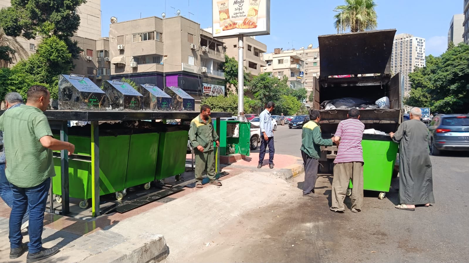 عمال النظافة عمال النظافة