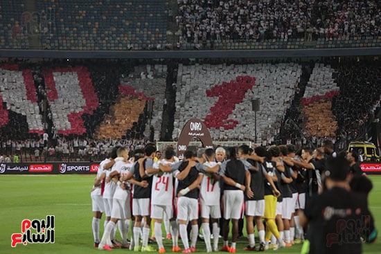 لاعبو-الزمالك-يقراون-الفاتحه-بملعب-المباراة لاعبو-الزمالك-يقراون-الفاتحه-بملعب-المباراة
