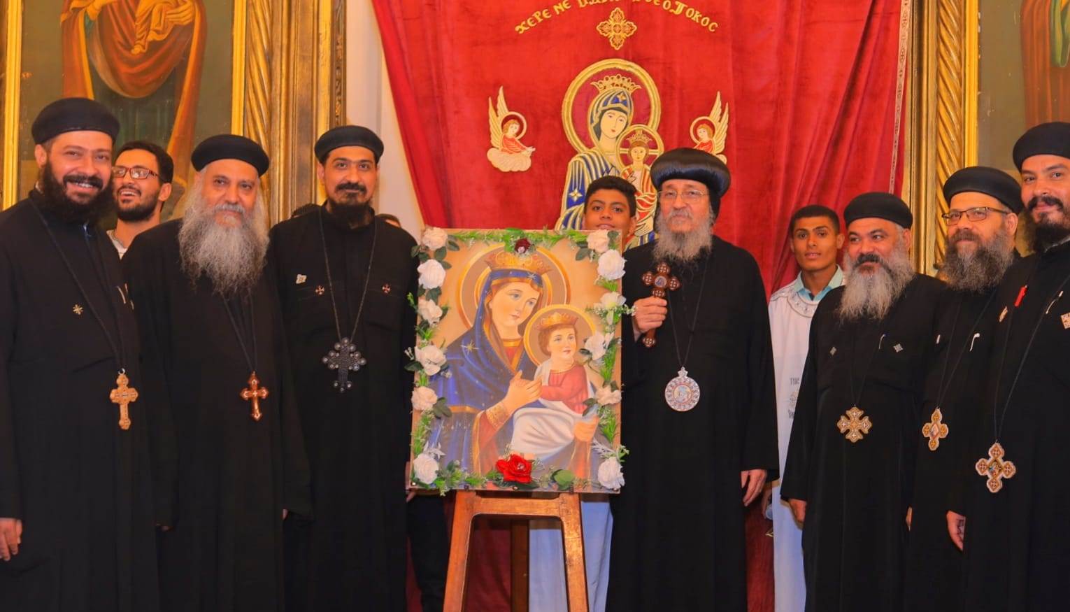الصلوات والاحتفالات داخل كنائس الأقصر