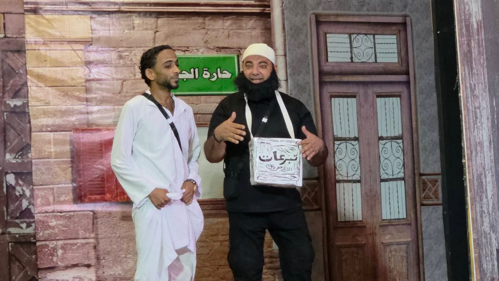 جانب من عرض المسرحية