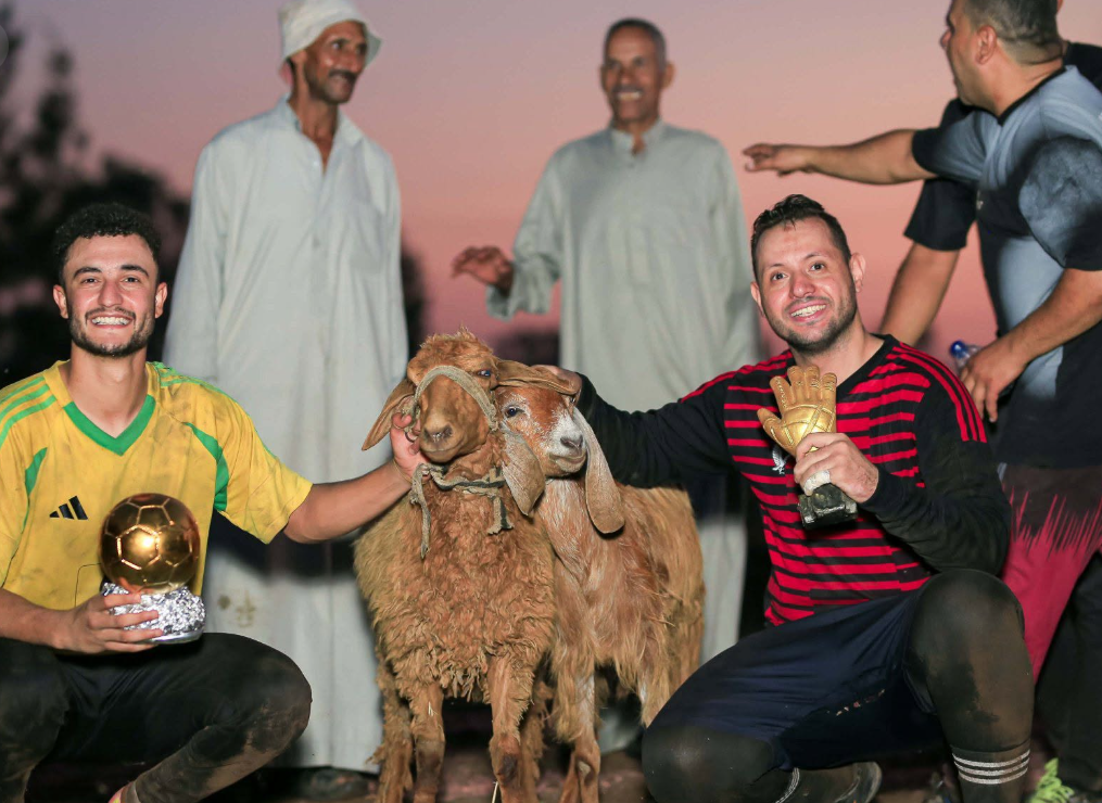 جائزة أفضل لاعب وأفضل حاري