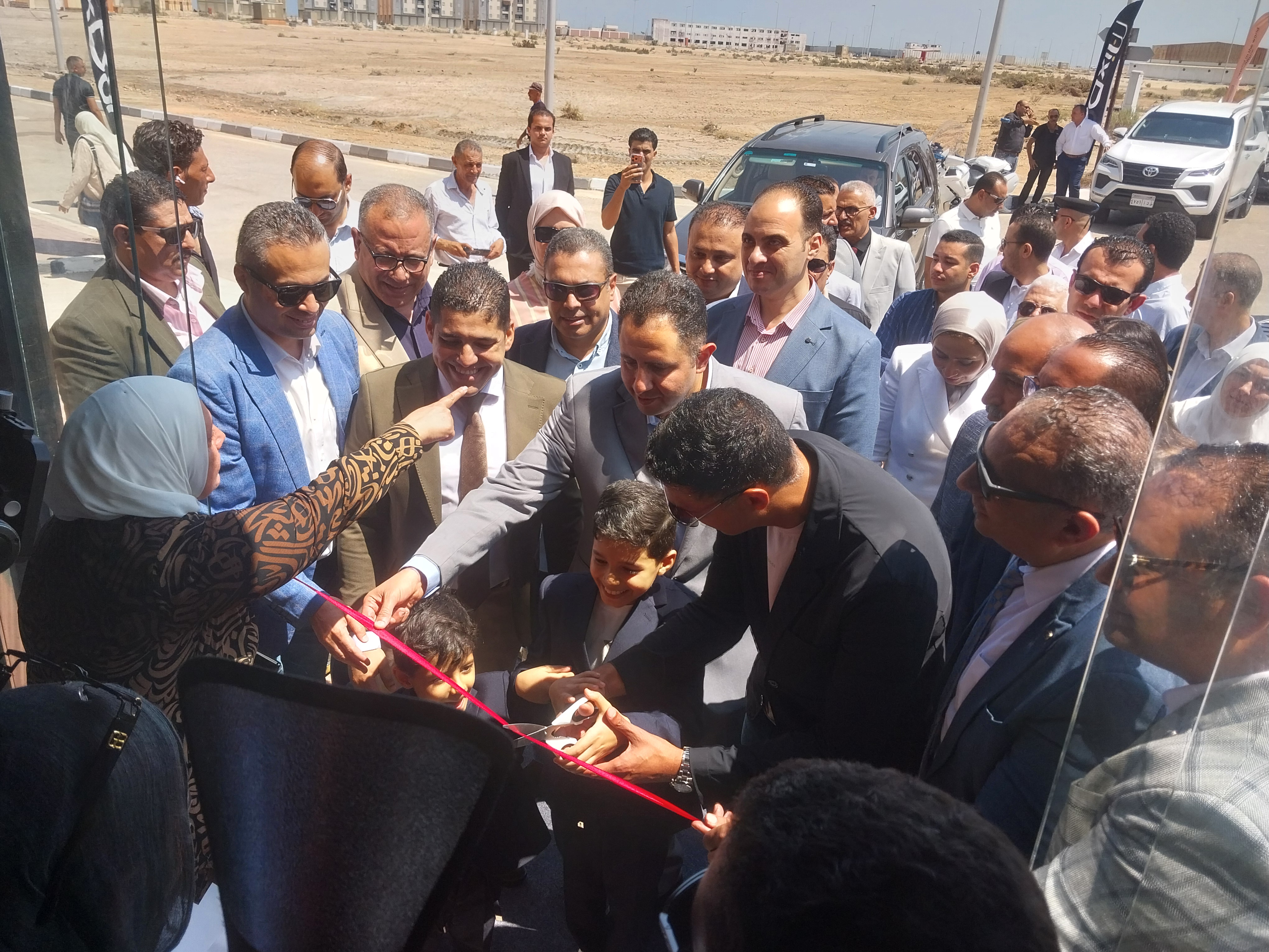 وزير الصناعة يفتتح مصنعا جديدا داخل مدينة الأثاث وزير الصناعة يفتتح مصنعا جديدا داخل مدينة الأثاث
