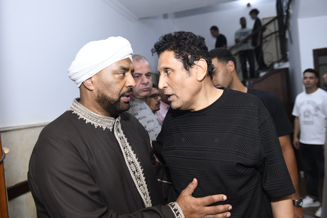 احمد جوهر يقدم واجب العزاء لحجازى متقال