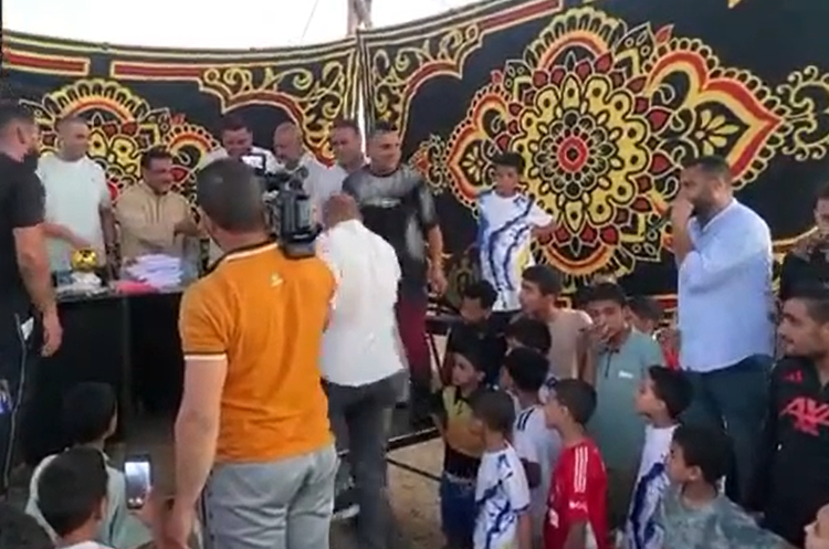 توزيع جوائز البطولة (1)