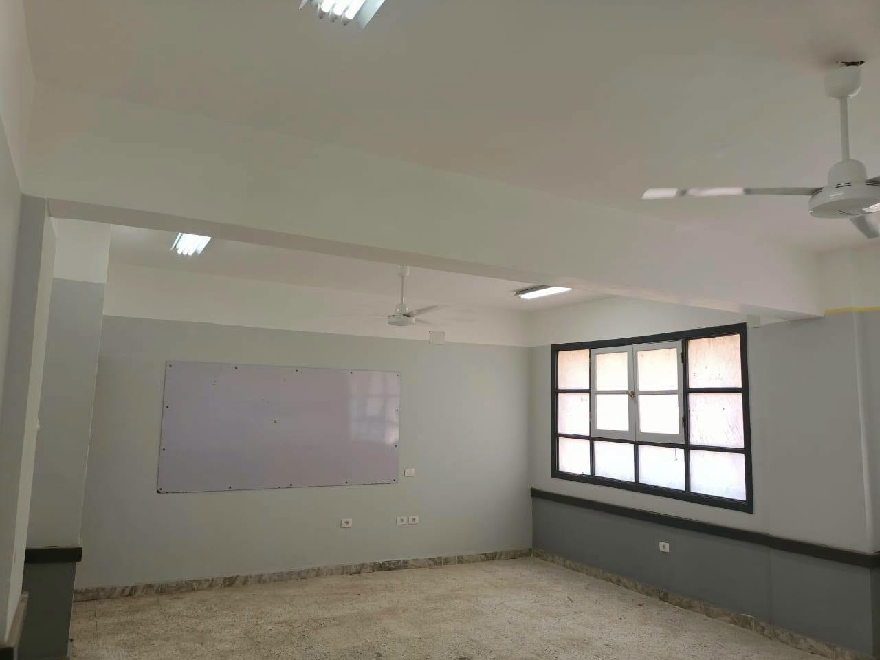 عمليات التطوير والتجديدات داخل المدارس حول الأقصر