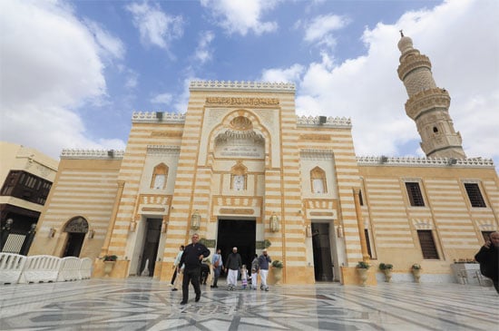 مسجد-السيدة-نفيسة-بعد-تجديدة