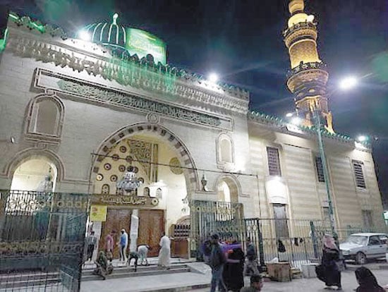 مسجد-السيدة-نفيسة-قبل-التطوير