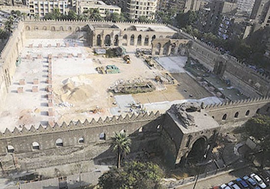 مسجد-الظاهر-بيبرس-قبل-التطوير--3