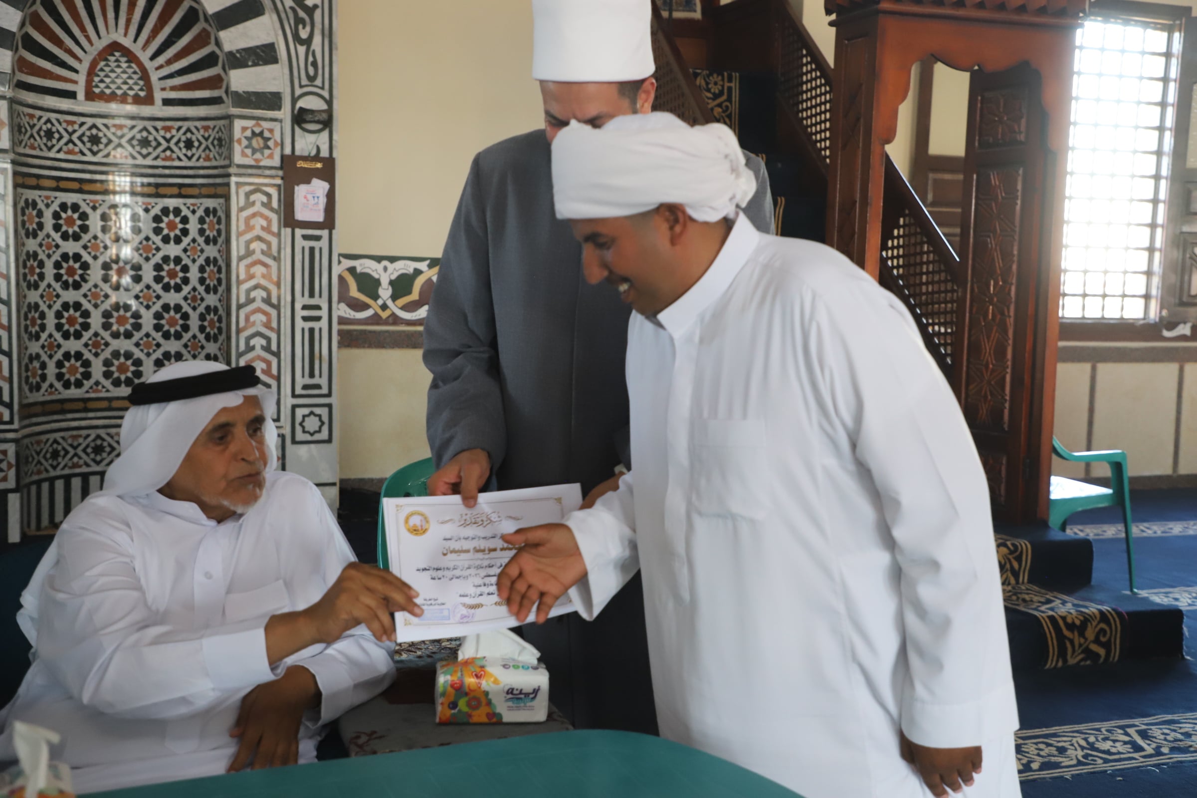اثناء تكريمة من مدير مديرية اوقاف شمال سيناء