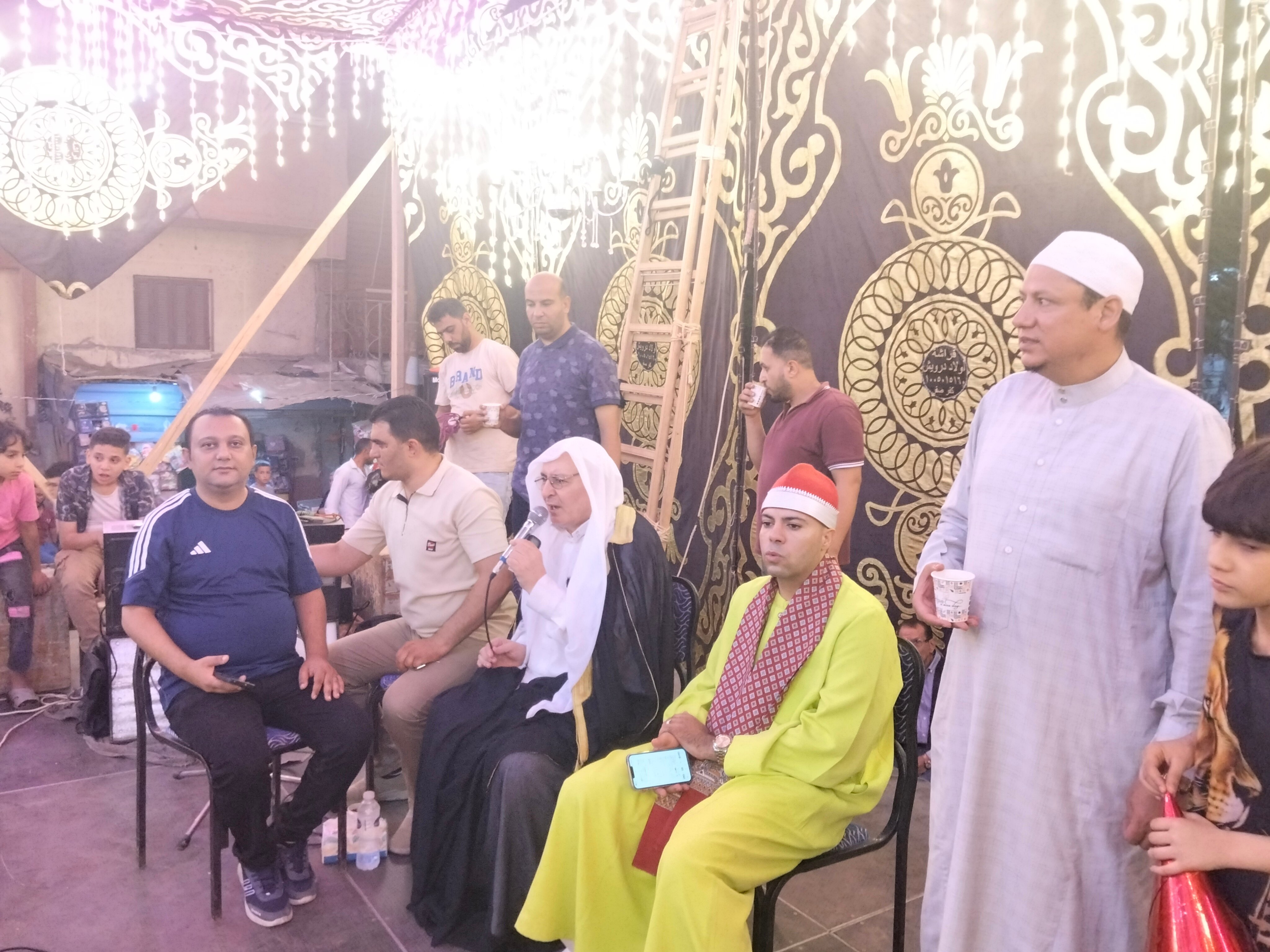 المبتهل ومنظمة الاحتفالية المبتهل ومنظمة الاحتفالية