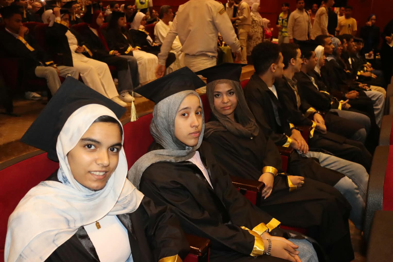 الطلاب المكرمين الطلاب المكرمين
