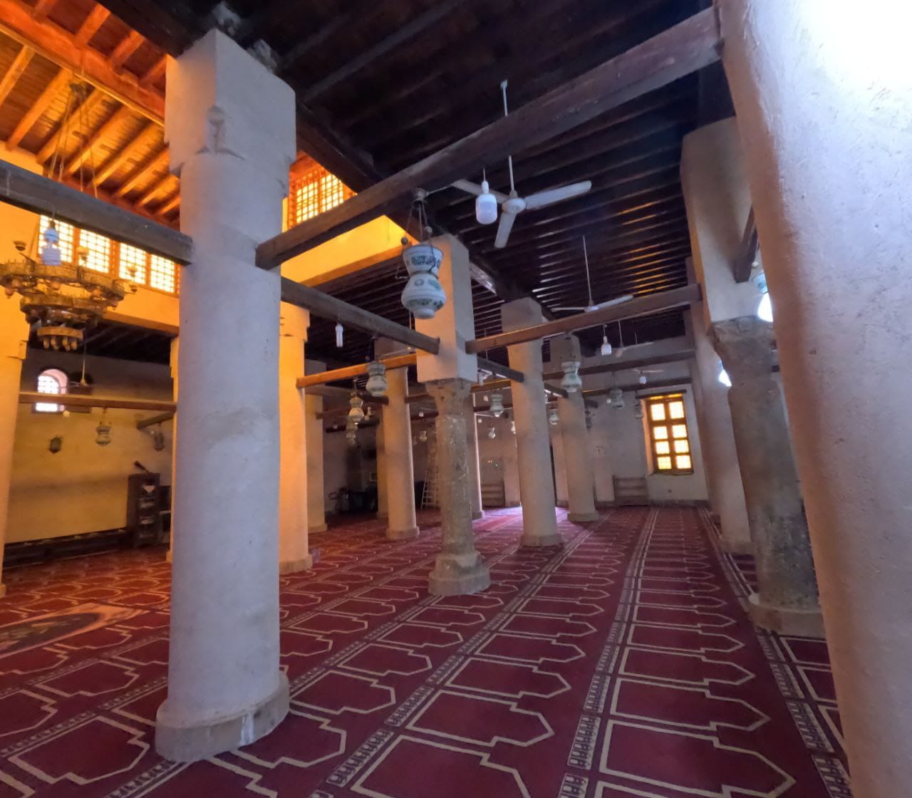أعمدة المسجد