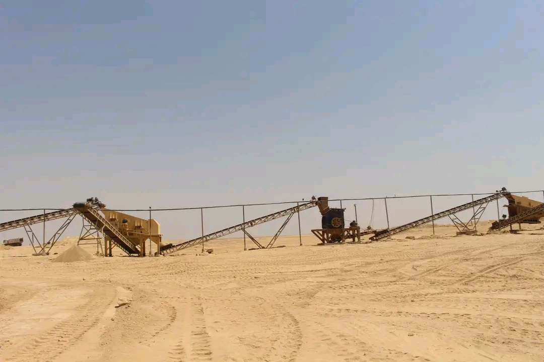 داخل احد المواقع الجديدة بمنجم ابو طرطور داخل احد المواقع الجديدة بمنجم ابو طرطور