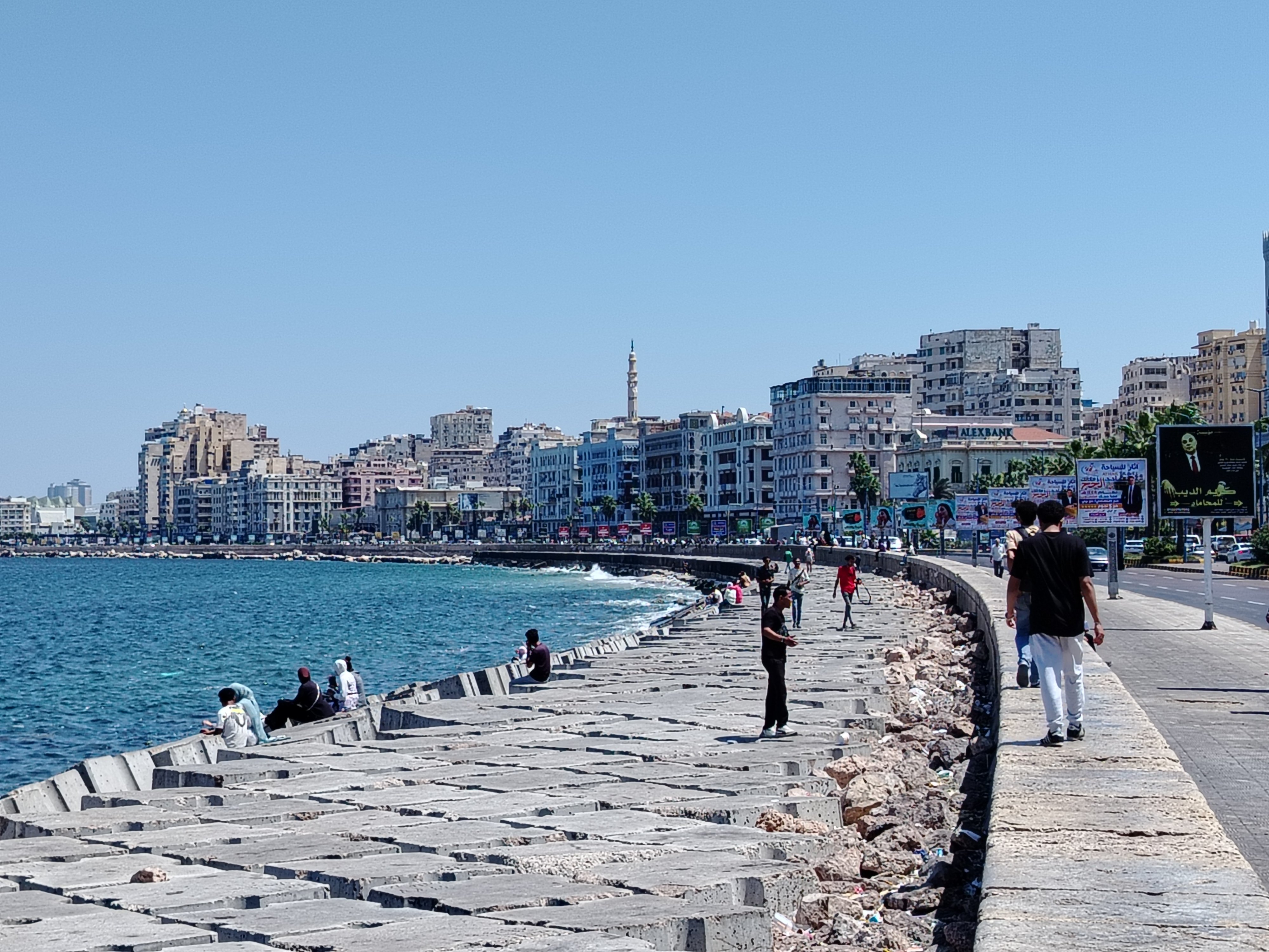 اجواء طقس حار في الاسكندرية اجواء طقس حار في الاسكندرية
