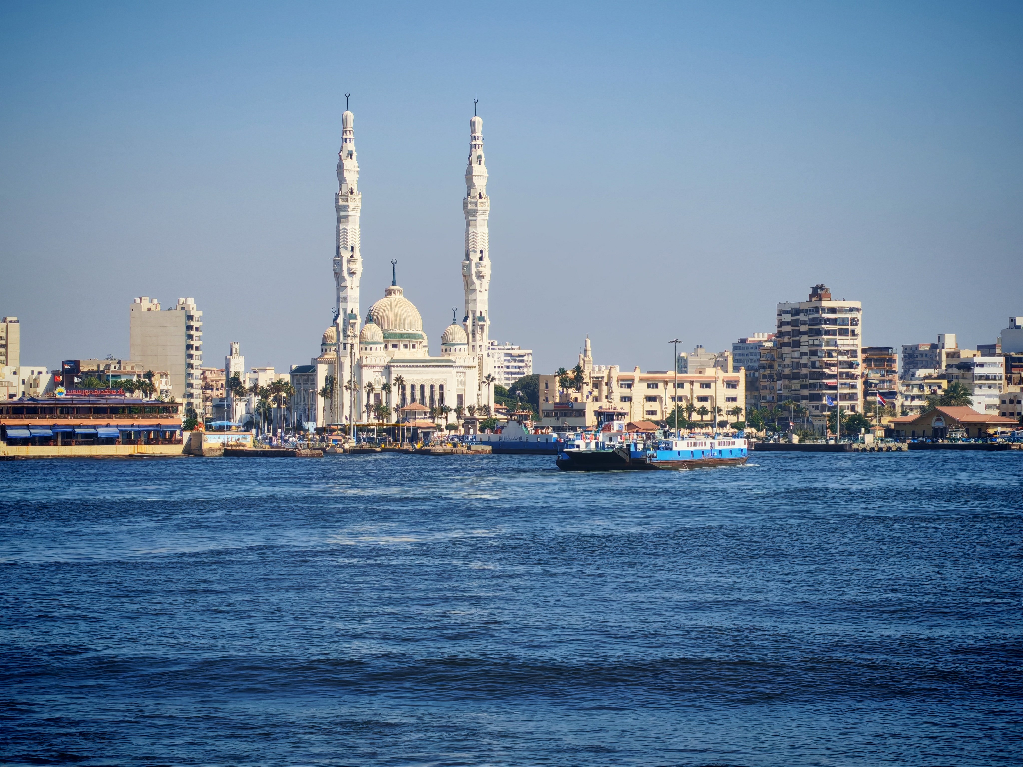 القناة في بورسعيد