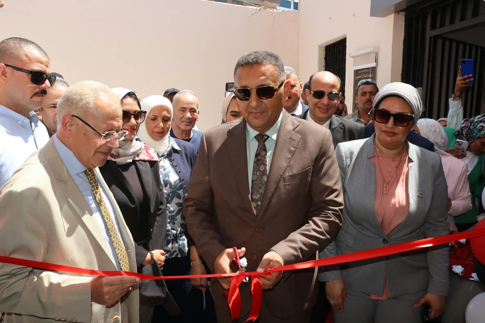 محافظ القليوبية يفتتح مركزين تكنولوجيين محافظ القليوبية يفتتح مركزين تكنولوجيين