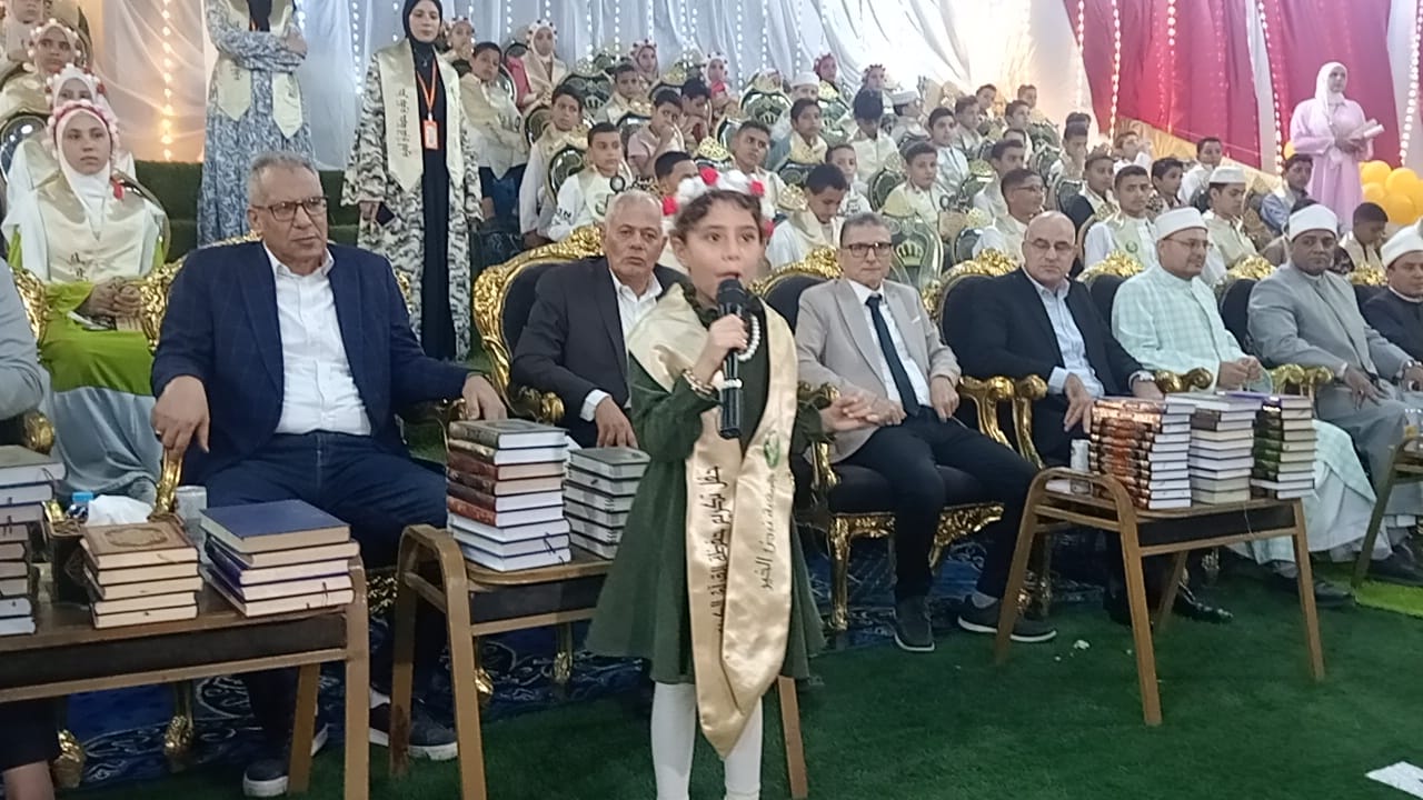 أسما ايمن متتميزة في الانشاد