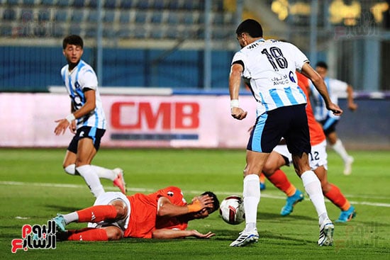 التحامات قوية بين لاعبى بيراميدز وأبو قير التحامات قوية بين لاعبى بيراميدز وأبو قير