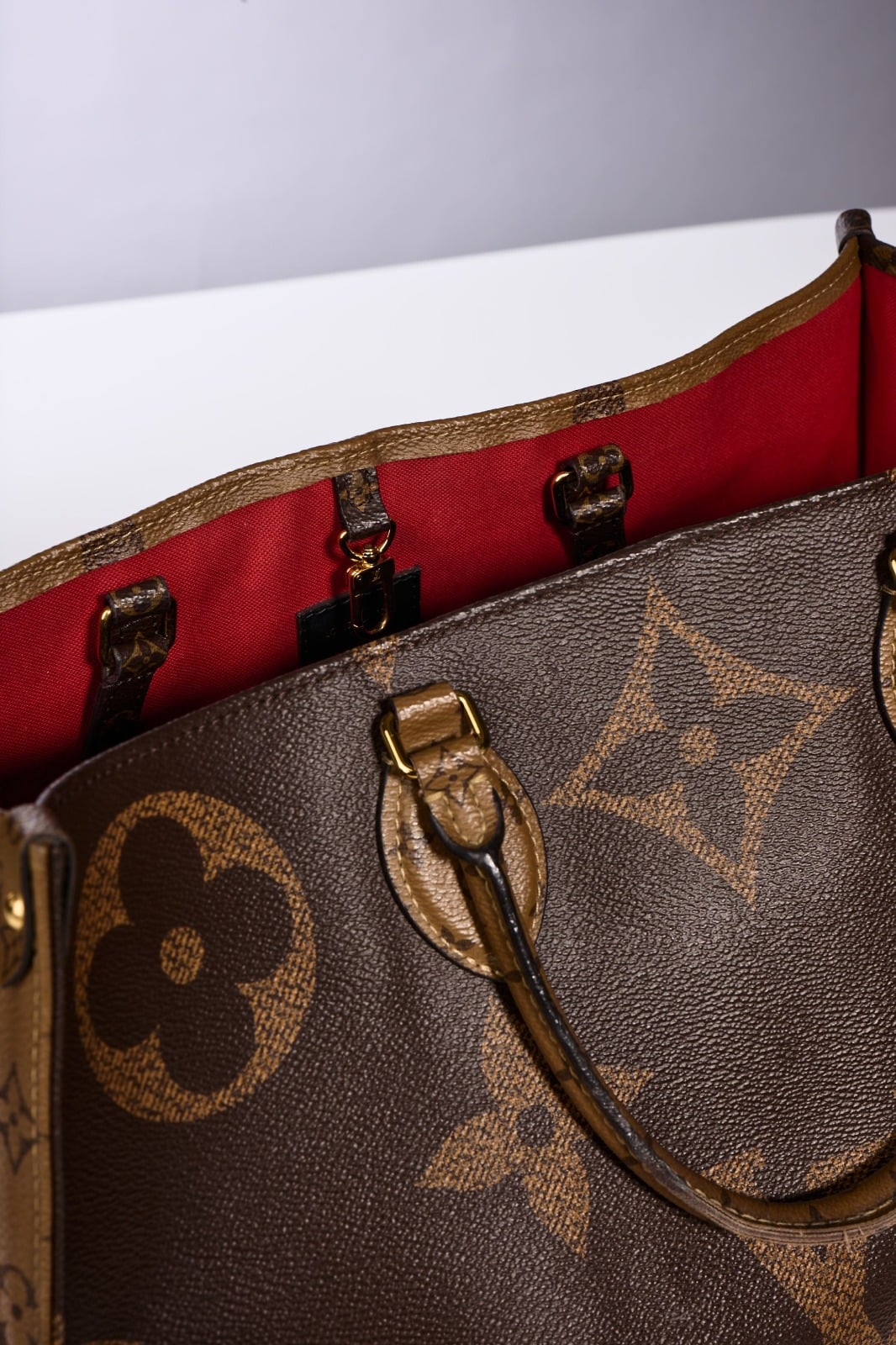 حقيبة Louis Vuitton