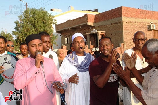 التفاعل-مع-المديح