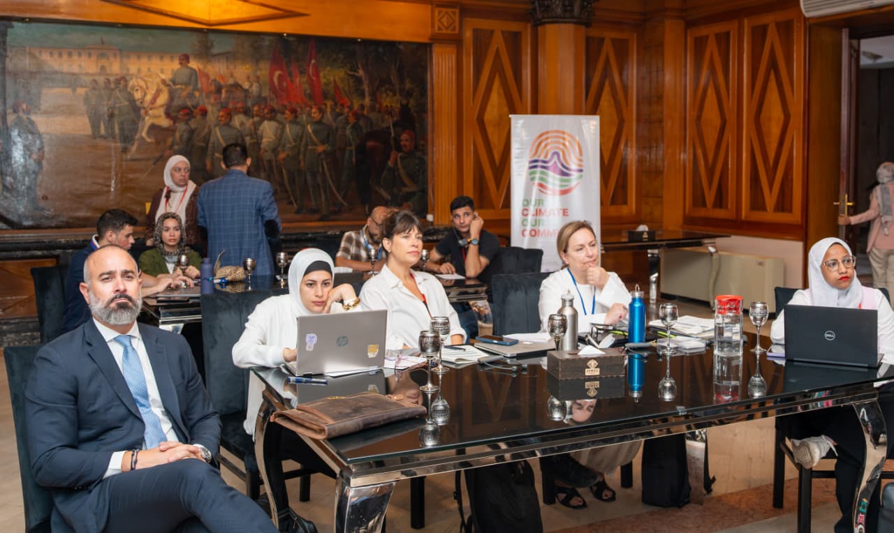الصحفية أميرة شحاتة بورشة التواصل البيئى