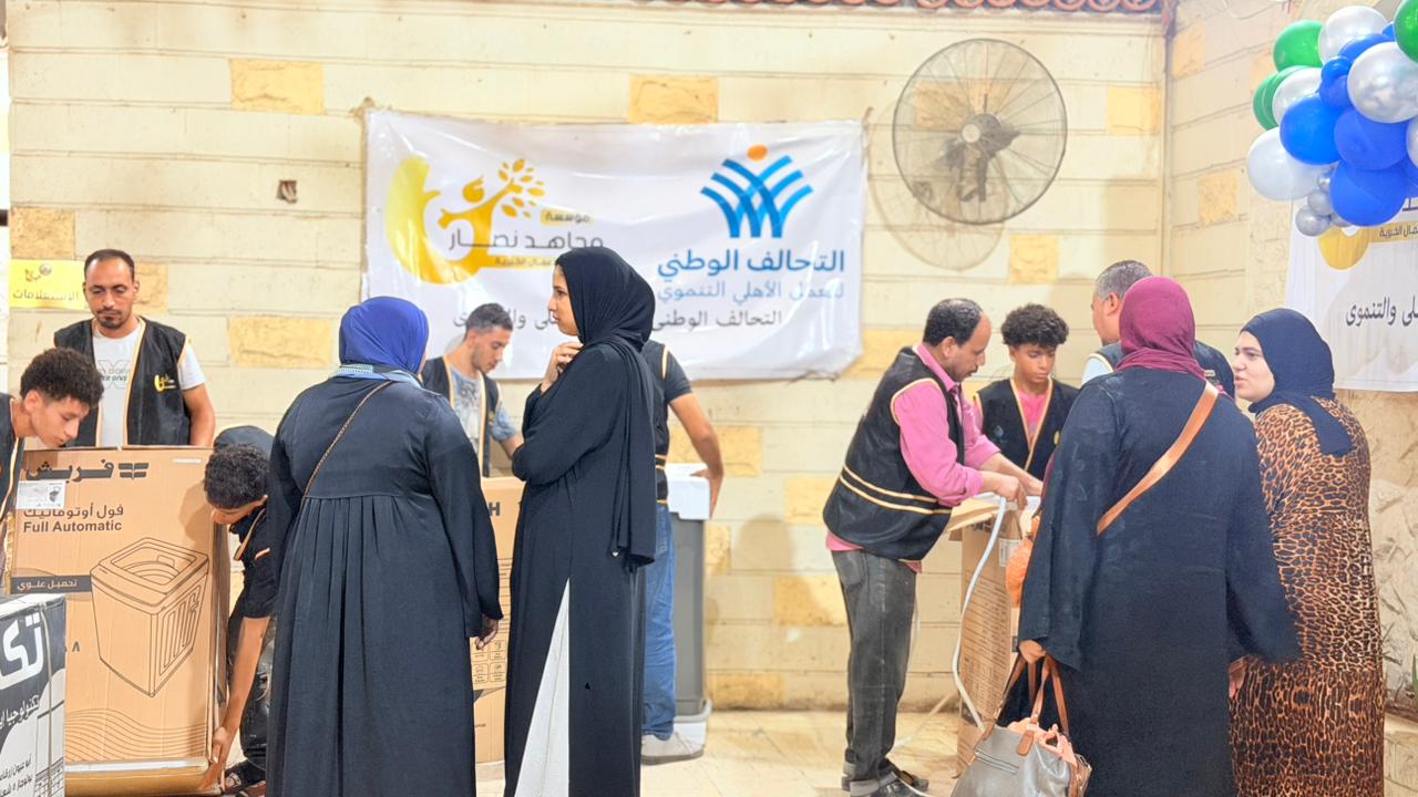 التحالف الوطني يجهز 40 عروسة من الأسر الأولى بالرعاية (1)