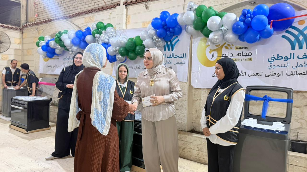 التحالف الوطني يجهز 40 عروسة من الأسر الأولى بالرعاية (4)