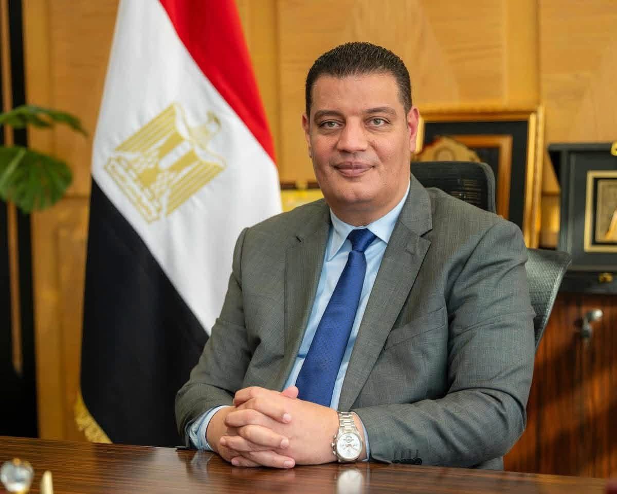 أيمن عبد الموجود