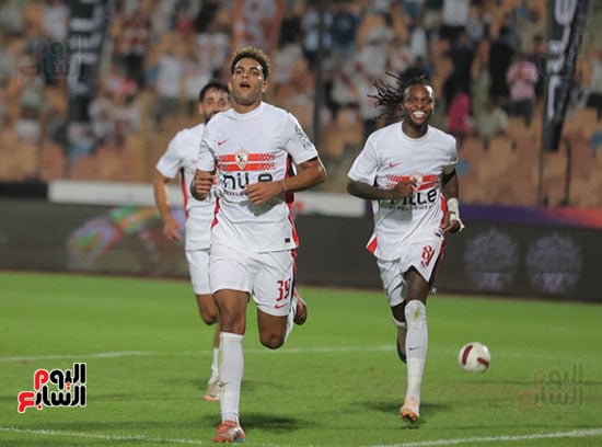 محمد السيد يحتفل بهدفه (2)