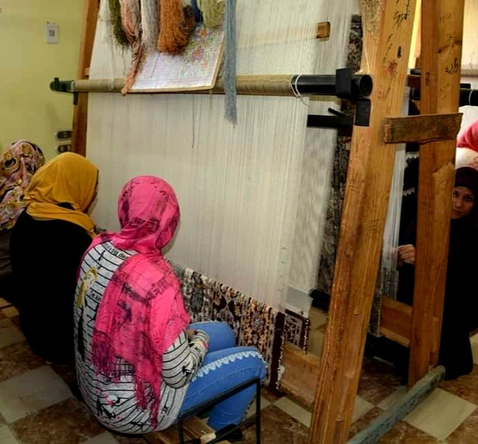 حرفة السجاد بقرية بولاق حرفة السجاد بقرية بولاق